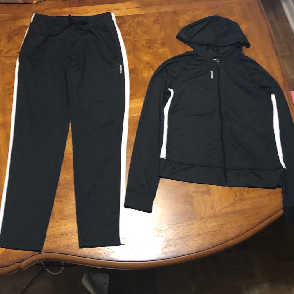Girls Reebok Outfit.